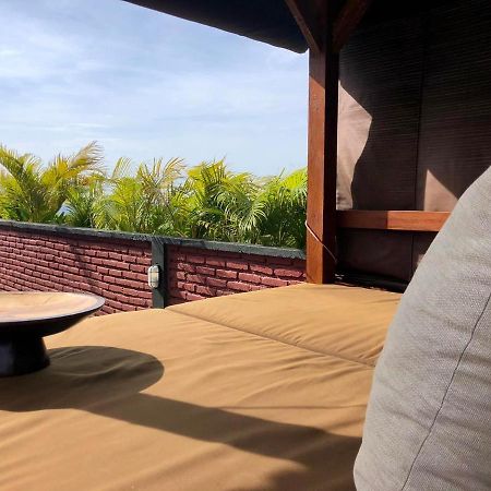 The Hidden Escapes Bingin- Sunset Rooftop Wood House With Ocean View & Private Kitchen Улувату Екстер'єр фото