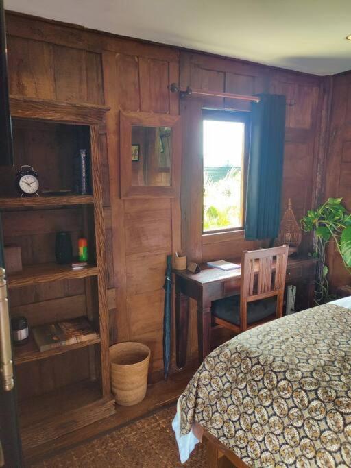 The Hidden Escapes Bingin- Sunset Rooftop Wood House With Ocean View & Private Kitchen Улувату Екстер'єр фото